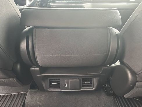 Used 2024 Chevrolet Silverado 1500 LT image 21