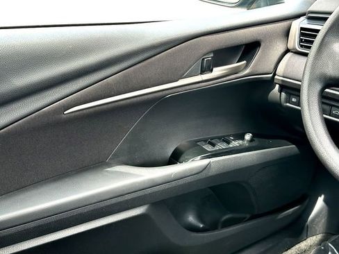 Used 2025 Toyota Camry LE FWD image 27