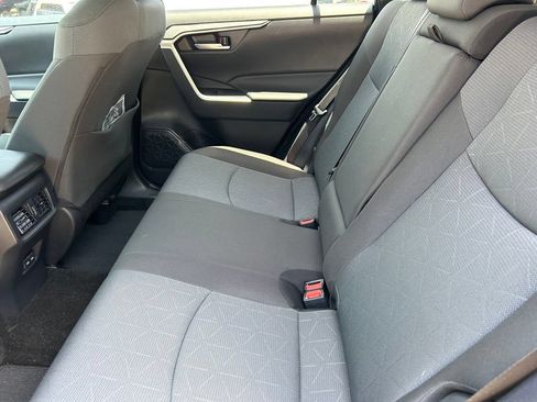 Used 2025 Toyota RAV4 XLE w/ Convenience Package FWD image 16