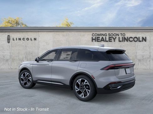 New 2026 Lincoln Nautilus Premier AWD/4WD image 4