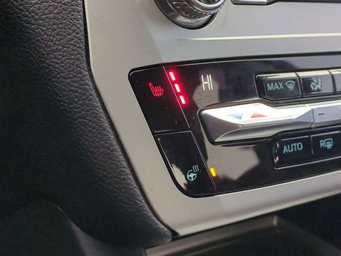 Certified 2021 Ford Explorer XLT w/ Equipment Group 202A image 38