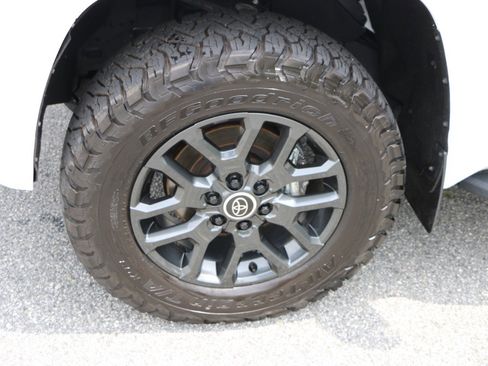 Used 2022 Toyota Tundra SR w/ SR Tow Package RWD image 14