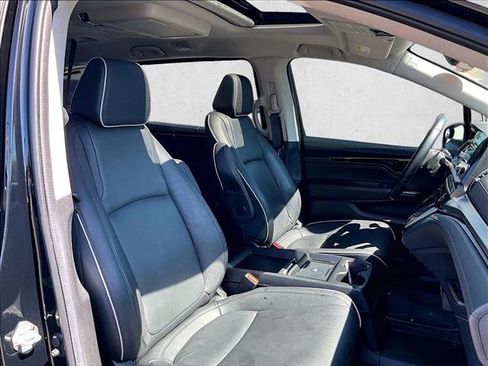 Used 2025 Honda Odyssey Touring image 7