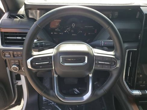 Used 2025 GMC Yukon XL Denali AWD/4WD image 20
