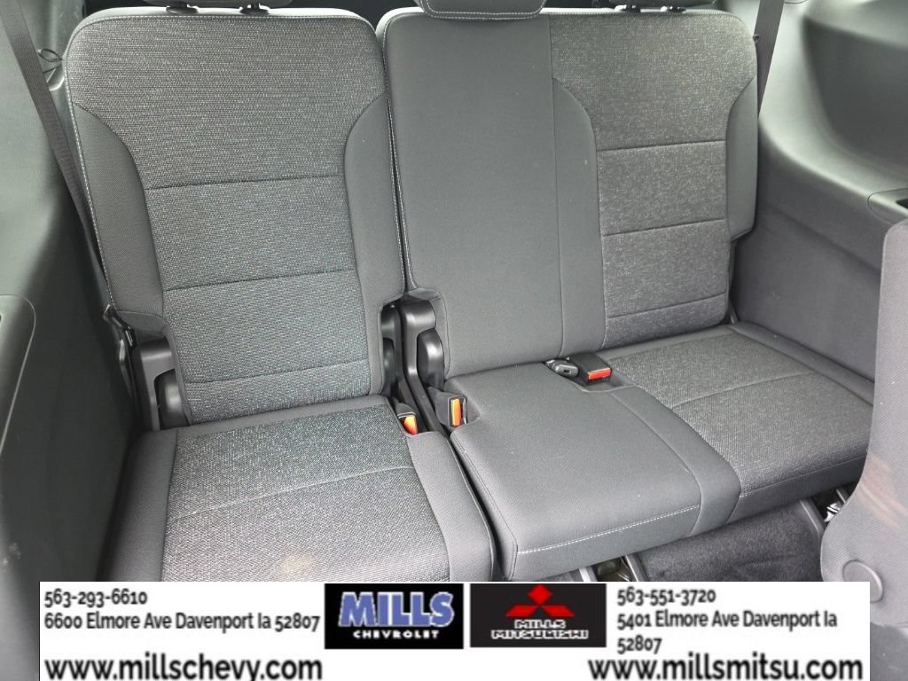 Used 2025 Chevrolet Traverse LT AWD/4WD image 19