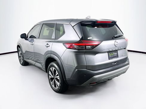 Used 2023 Nissan Rogue SV image 5