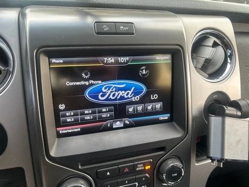 Used 2014 Ford F150 FX4 w/ Equipment Group 402A Luxury AWD/4WD image 8