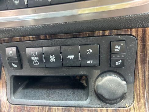 Used 2013 GMC Acadia Denali AWD/4WD image 13