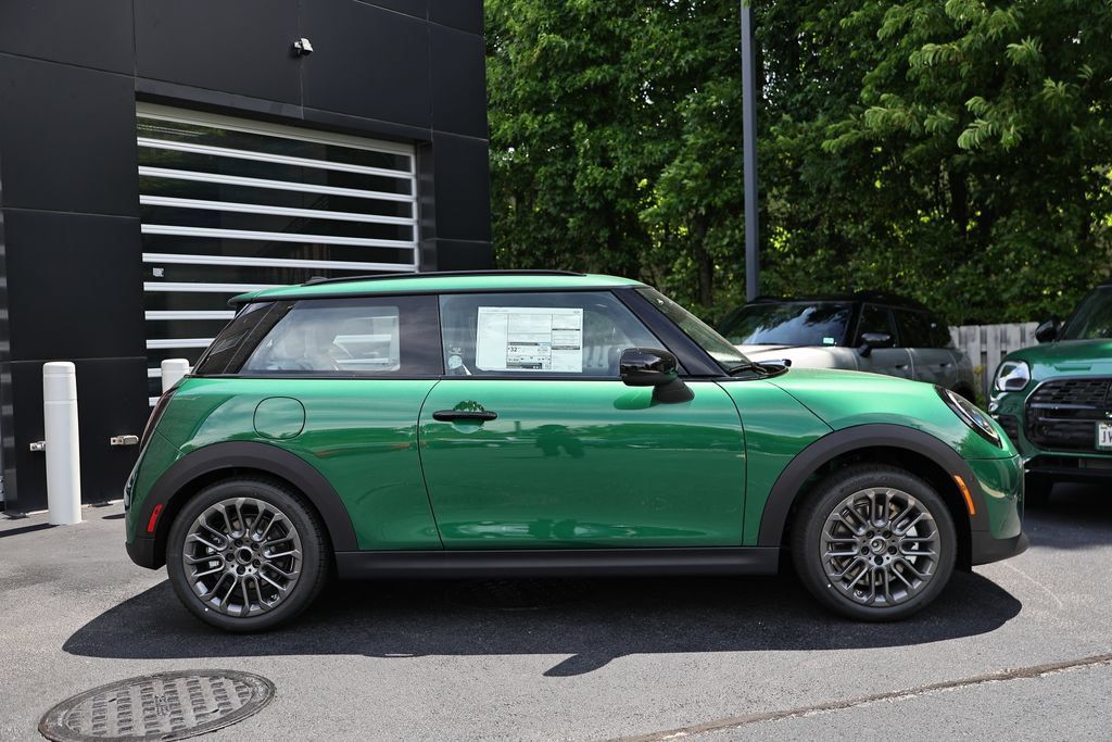 New 2026 MINI Cooper 2-Door Hardtop FWD image 4