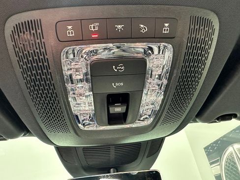 Certified 2025 Mercedes-Benz GLE 450 4MATIC image 22