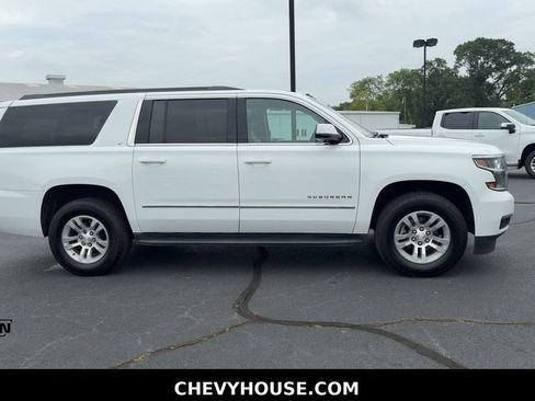 Used 2019 Chevrolet Suburban LT w/ Max Trailering Package RWD image 2