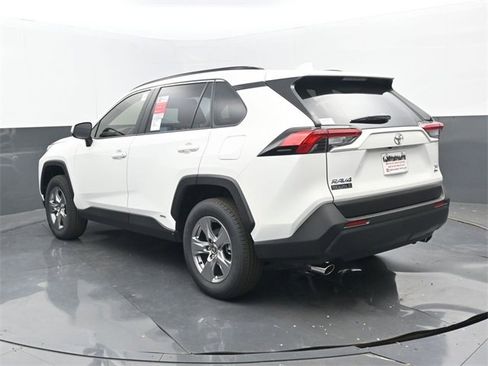 New 2025 Toyota RAV4 XLE w/ Convenience Package image 3