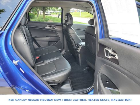 Used 2024 Kia Sportage EX FWD image 46