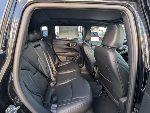 New 2026 Jeep Compass Limited w/ Sun, Sound & Navigation Group image 7