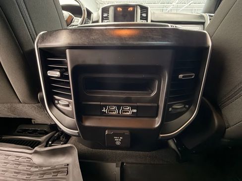 Used 2019 RAM 1500 Big Horn AWD/4WD image 22