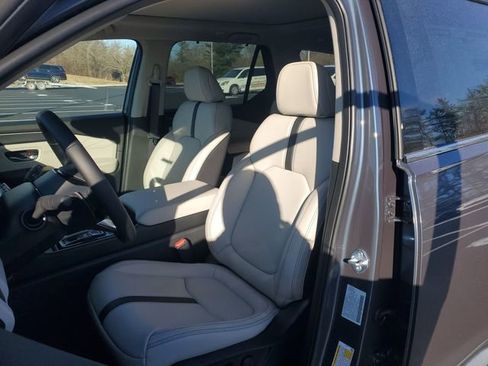 New 2026 Honda Pilot Touring image 19