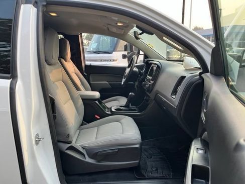 Used 2021 Chevrolet Colorado W/T w/ WT Convenience Package RWD image 19