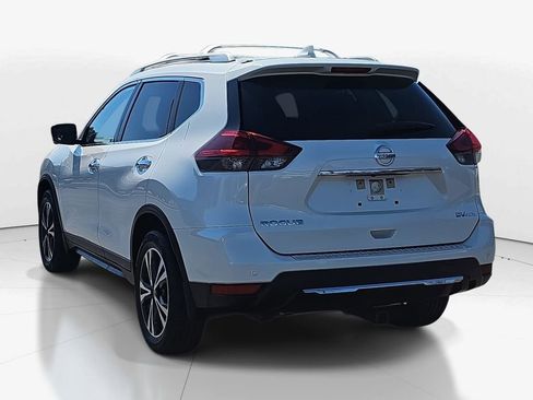 Used 2020 Nissan Rogue SV w/ Premium Package image 7