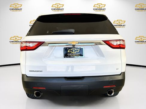 Used 2021 Chevrolet Traverse LT FWD image 7