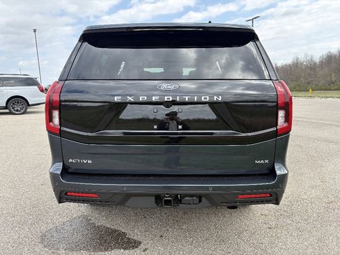New 2026 Ford Expedition Max Active image 4