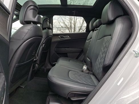Used 2023 Kia Sportage X-Line w/ X-Line Premium Package AWD/4WD image 10