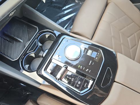 Used 2024 BMW i5 eDrive40i w/ Premium Package RWD image 23
