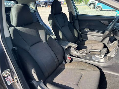 Used 2017 Subaru Impreza 2.0i Premium AWD/4WD image 8