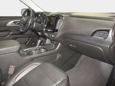 Used 2019 Chevrolet Traverse RS image 20