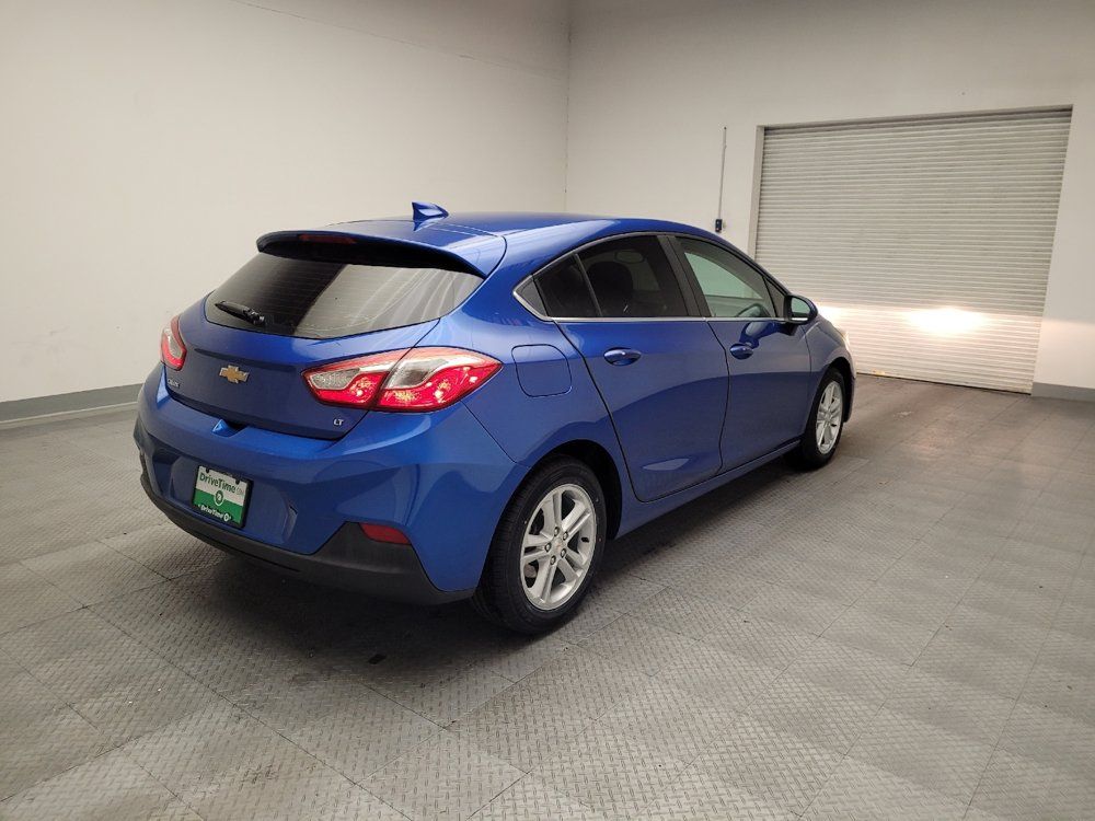 Used 2017 Chevrolet Cruze LT w/ Convenience Package FWD image 9