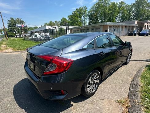 Used 2016 Honda Civic EX image 5