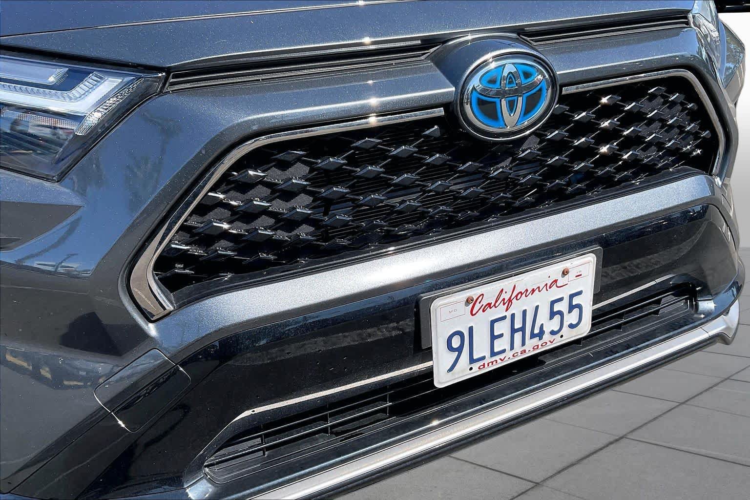 Used 2024 Toyota RAV4 XSE w/ Weather Package AWD/4WD image 29