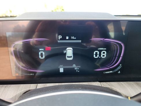 New 2025 Kia Telluride EX w/ EX Captain's Chair Package image 18