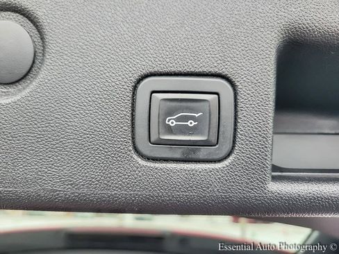 Used 2019 Chevrolet Equinox LT image 19