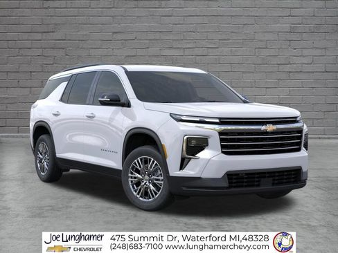 New 2027 Chevrolet Traverse LT w/ Driver Confidence Package AWD/4WD image 8