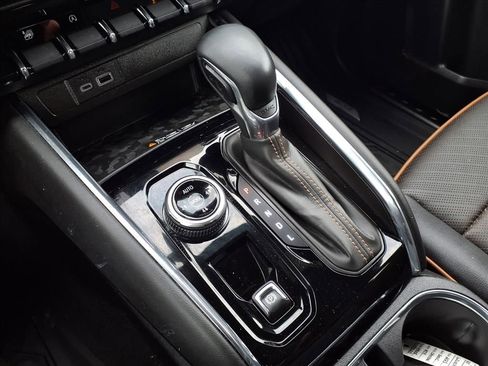 Certified 2023 GMC Canyon AT4 w/ AT4 Premium Package image 12