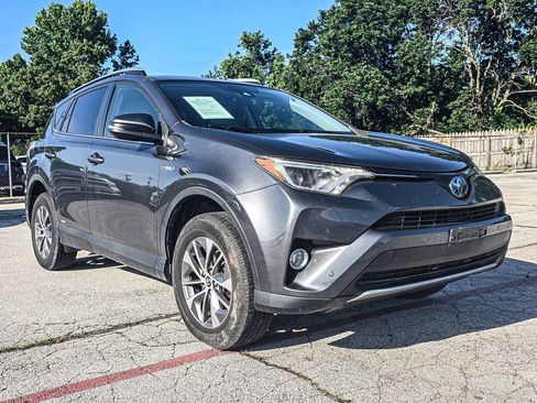 Used 2016 Toyota RAV4 XLE w/ Convenience Package AWD/4WD image 1