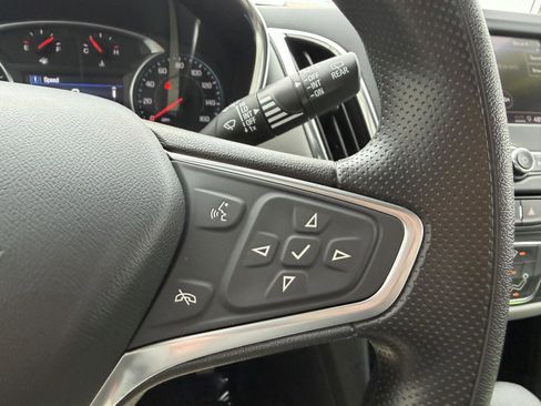 Used 2022 Chevrolet Equinox LT AWD/4WD image 15