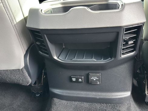 Used 2024 Toyota Tundra Limited image 14