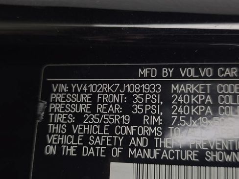 Used 2018 Volvo XC60 T5 Momentum w/ Convenience Package AWD/4WD image 10
