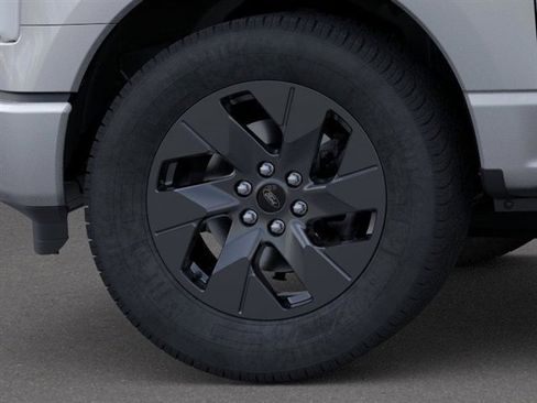 New 2025 Ford F150 Lightning Lariat image 19