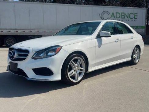 Used 2014 Mercedes-Benz E 350 4MATIC Sedan image 1