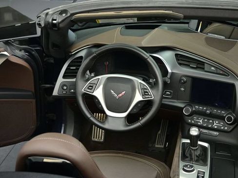 Used 2014 Chevrolet Corvette Stingray Convertible w/ 3LT Preferred Equipment Group RWD image 63
