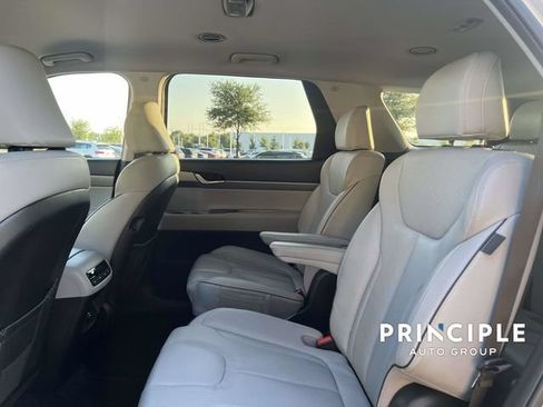Used 2025 Hyundai Palisade SEL AWD/4WD image 28