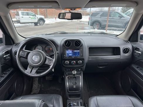 Used 2017 Jeep Patriot High Altitude image 16