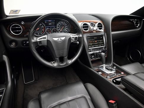 Used 2015 Bentley Continental GT image 16