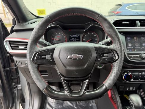 Used 2023 Chevrolet TrailBlazer RS AWD/4WD image 22