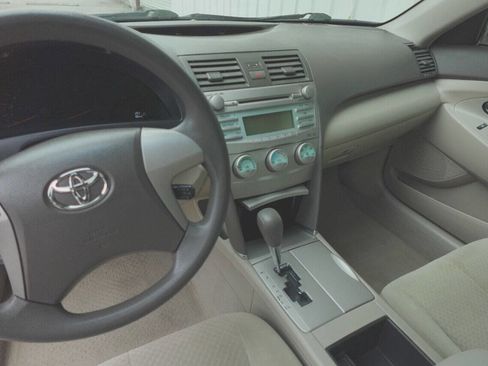 Used 2007 Toyota Camry LE image 16