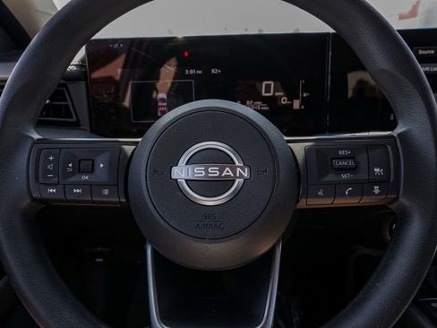 Used 2025 Nissan Kicks SV FWD image 24
