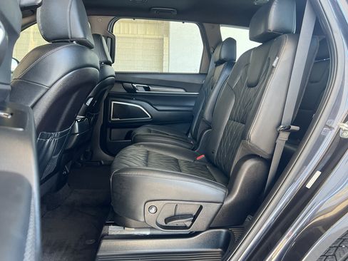 Used 2025 Kia Telluride AWD image 21