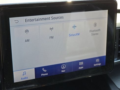 Used 2020 Ford Explorer XLT w/ Equipment Group 202A AWD/4WD image 35